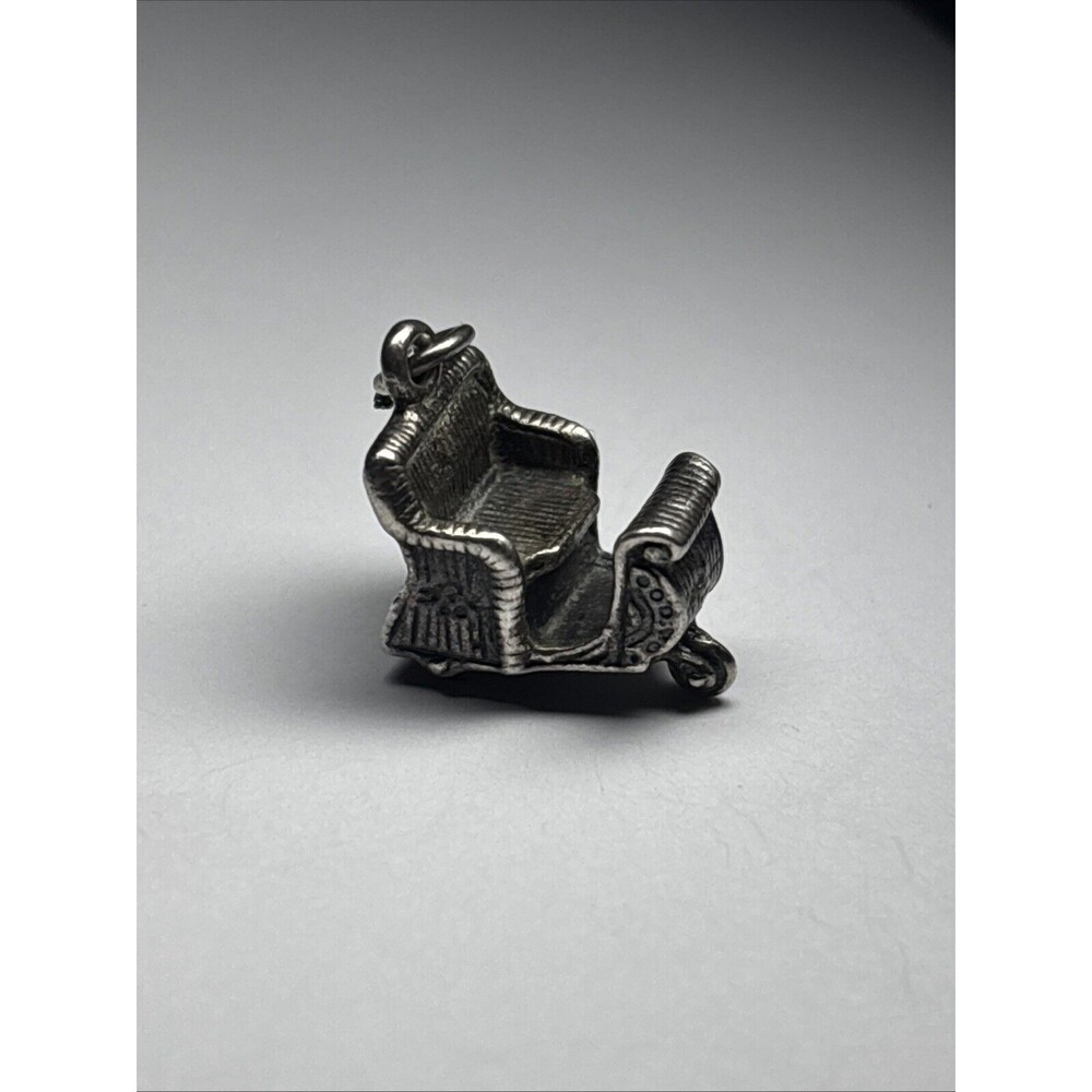 Vintage 925 Sterling Silver Carriage Motif Carriage Carrier Pendant Charm